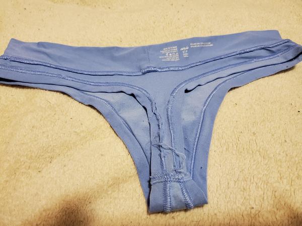 SMOOTHEZ Everyday Crossover Thong Underwear