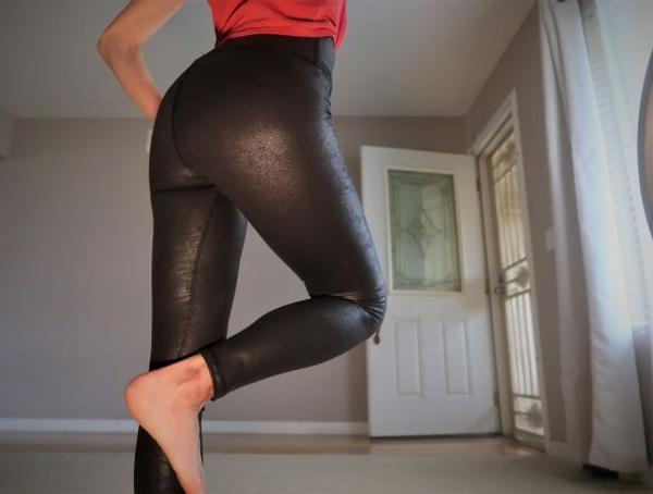 Aerie crackle leggings in black Size XS - $38 New With Tags - From Stephanie