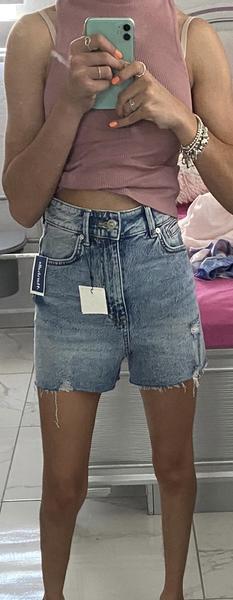 American Eagle Denim Mom Shorts Are On Point - The Mom Edit