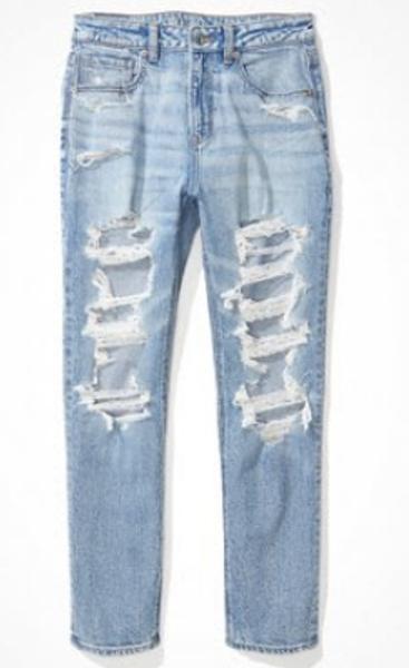 American Eagle Mom Jean  Mom jeans, Cute ripped jeans, Comfy jeans outfit