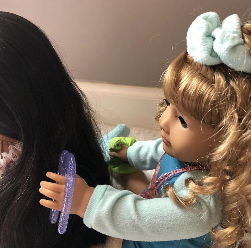 Is it worth having the American girl brush? : r/americangirl