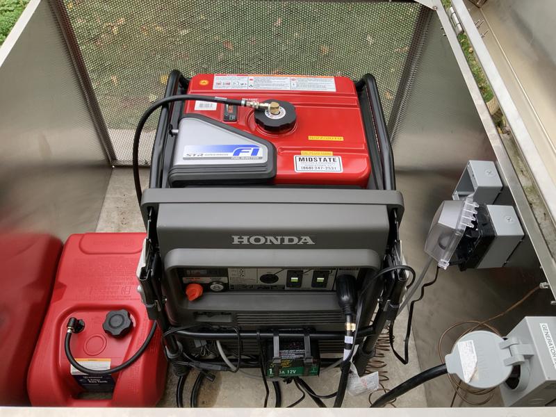 Honda Inverter 7,000-Watt Standby Gasoline Generator 120/240V Single Phase  with Bluetooth and 10 Circuit Auto Transfer Switch HP2S-EU7000 - The Home  Depot