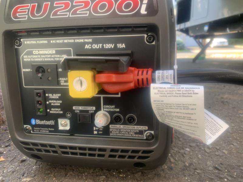 Honda 2200-Watt Remote Stop/Recoil Start Bluetooth Super Quiet Gasoline  Powered Inverter Generator with Advanced CO Shutdown EU2200ITAN - The Home  Depot