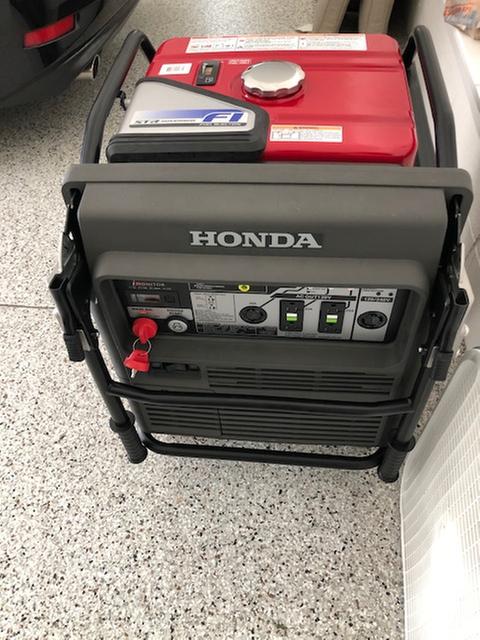 Honda EU7000IS 7,000 Watt 120V/240V Portable Gas Powered Inverter