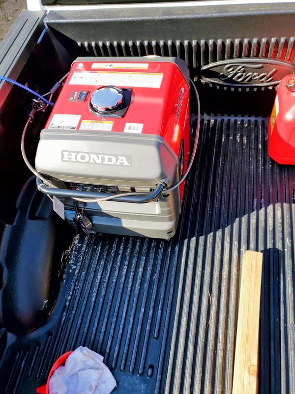 Honda Power Equipment EU3000IS 3000W 120V Portable Home Gas Power Generator