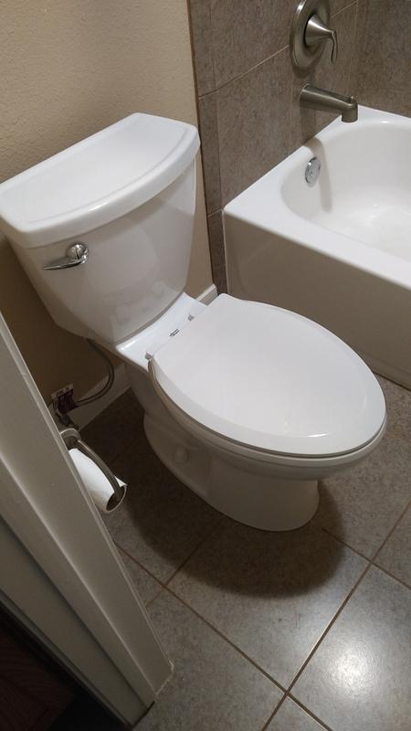 American Standard Siège de toilette allongé à devant fermé Optum