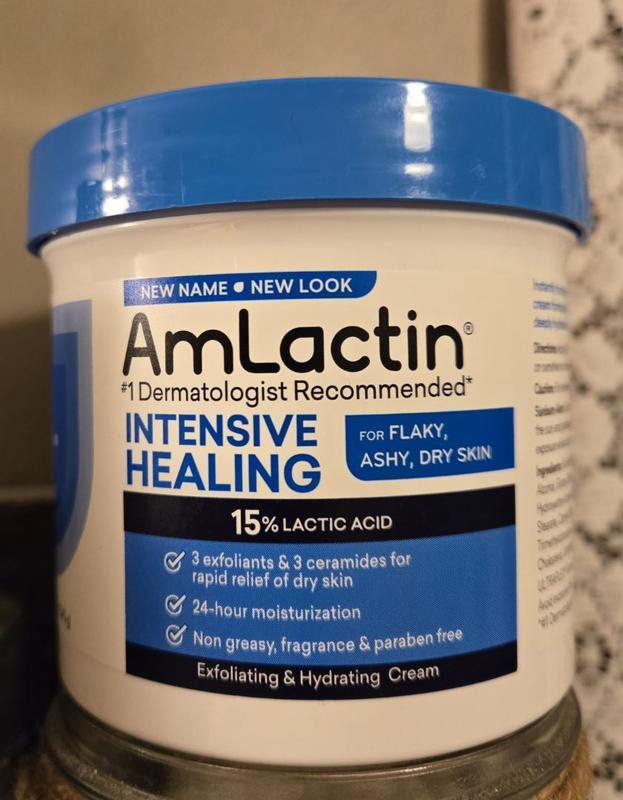 Shoppers Say This $11 Amlactin Exfoliating Lotion Makes Skin Soft