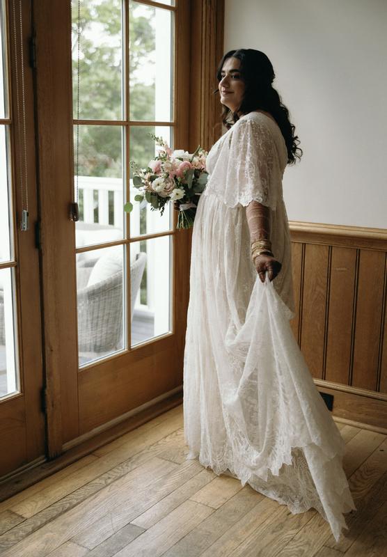 BHLDN Katarina Butterfly-Sleeve V-Neck Empire Embroidered