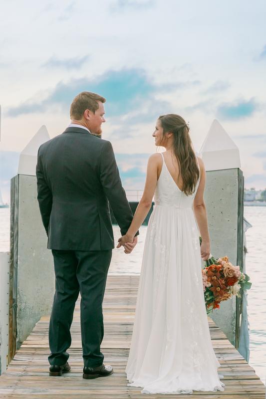 BHLDN ウエディングドレス BHLDN Bonaire V-Neck Embroidered Wedding Gown | Anthropologie