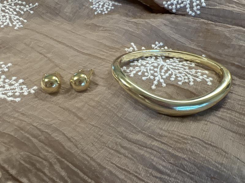 Review Thumbnail Image 2 382577691