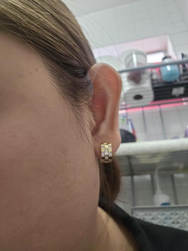 Customer carousel item 5.