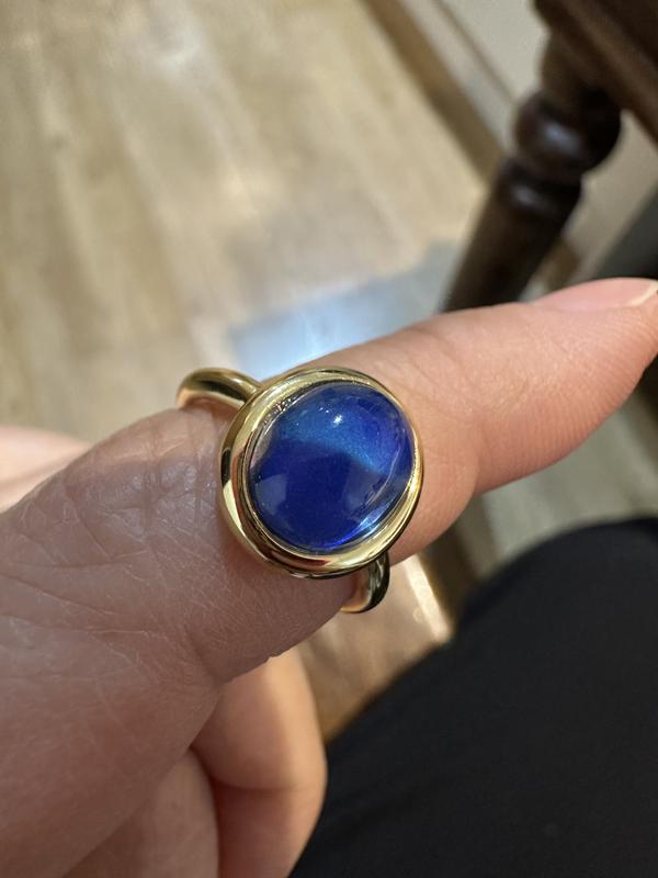 Customer carousel item 3.