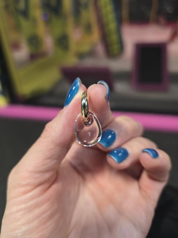 Customer carousel item 2.