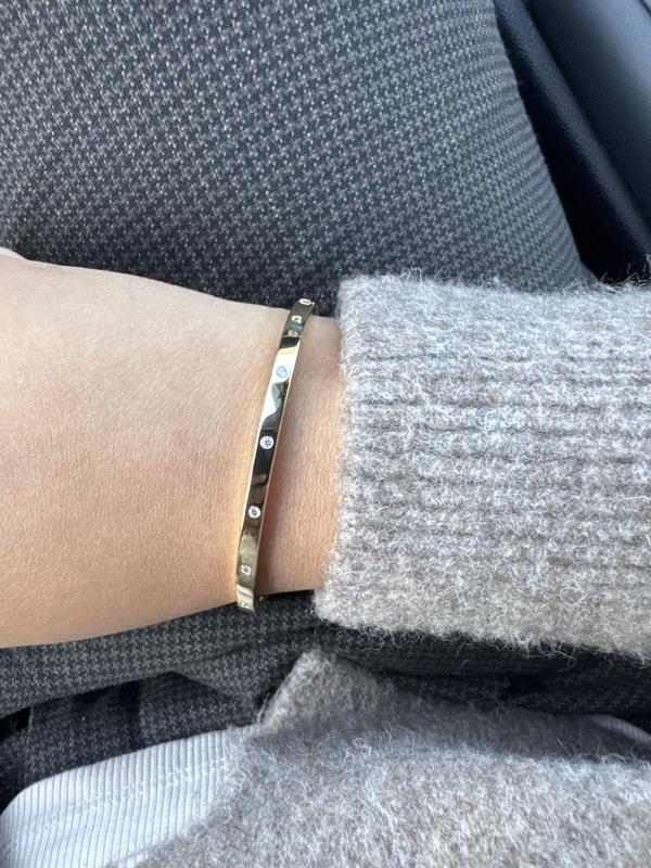 Review Thumbnail Image 0 382048981