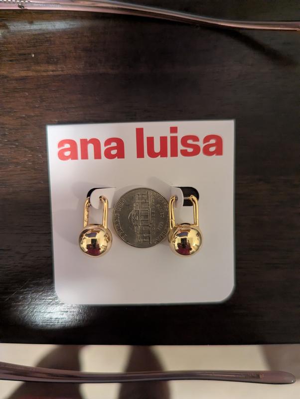 I would recommend this to anyone because it's good quality and it feels nice and solid.