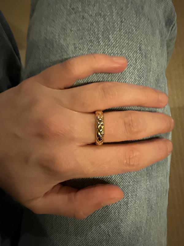 Review Thumbnail Image 0 374047965