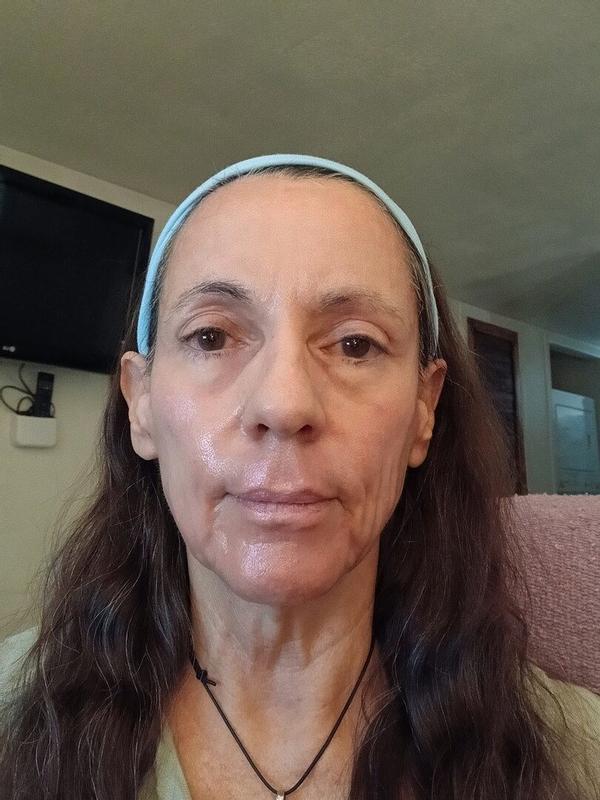 Customer photo for "Noticable difference after one use!"