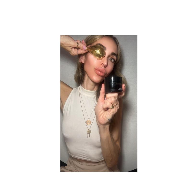 Customer photo for "A Luxurious Treat for My Skin"