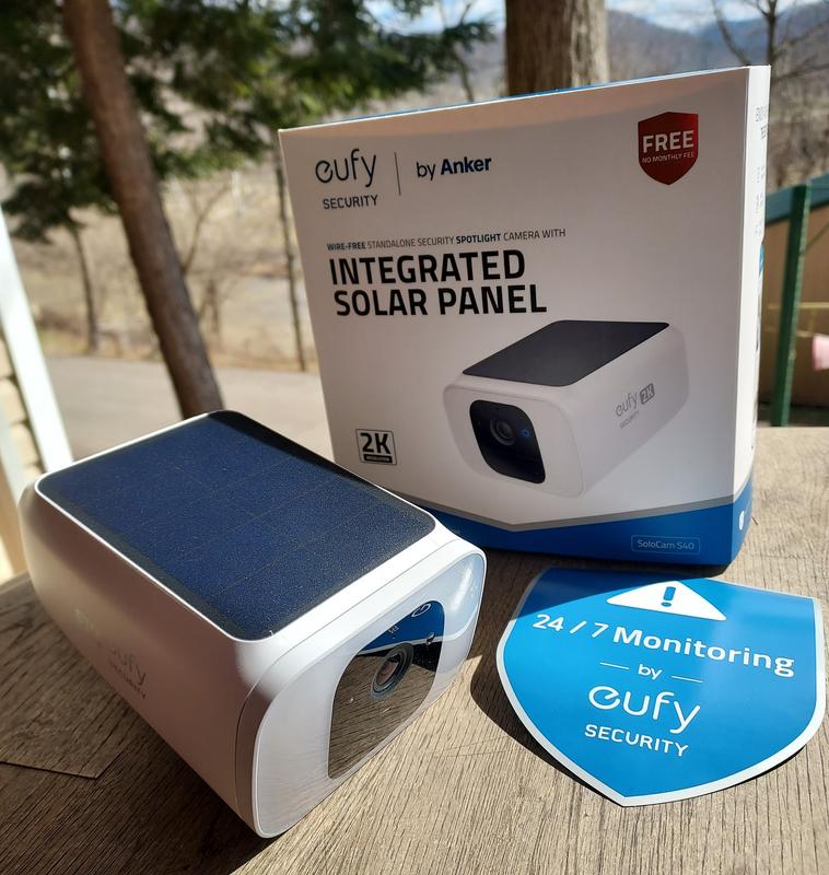 EUFY Security SoloCam S40 caméra LED solaire