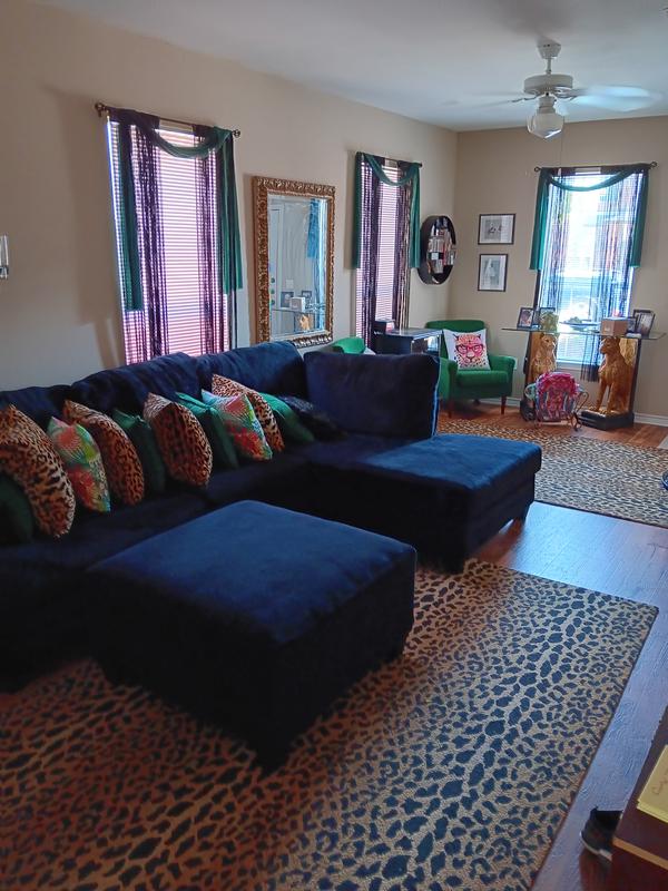 Customer carousel item 4.