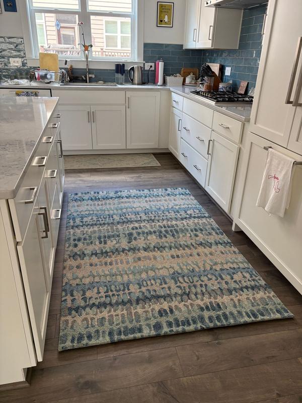 Customer carousel item 1.