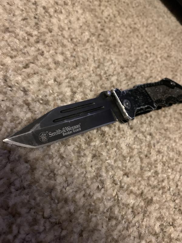 Smith and Wesson Border Guard Tanto Folding Knife