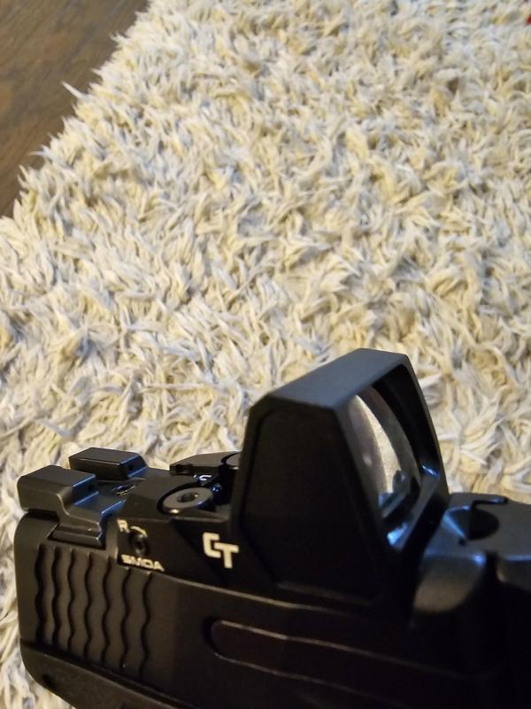 Crimson Trace CTS-1500 Micro Pro 5 MOA Green Dot Open Reflex Sight – CT01-3000038