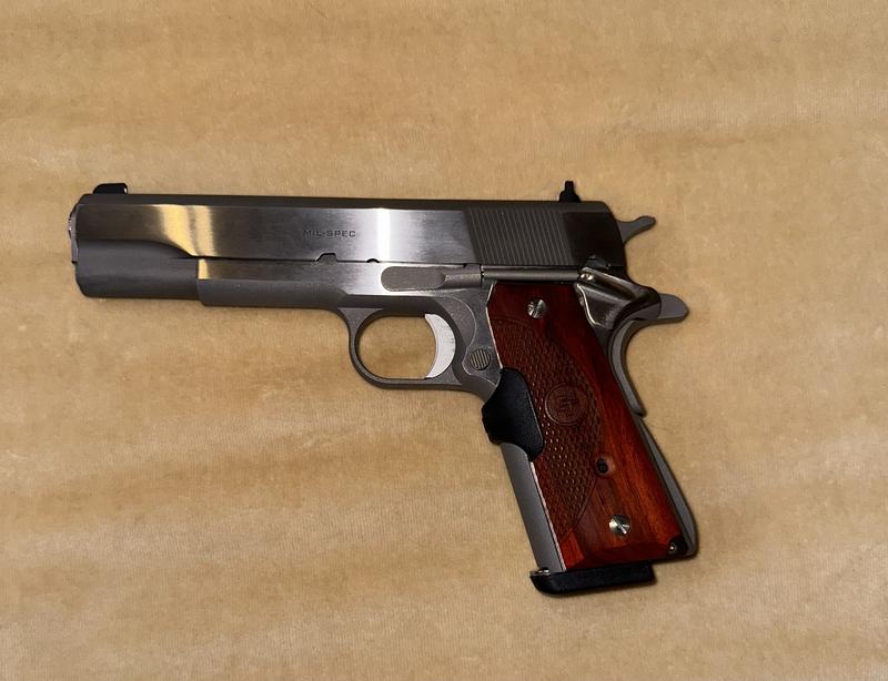 LG-901 Master Series™ Lasergrips® Rosewood for 1911 Full-Size