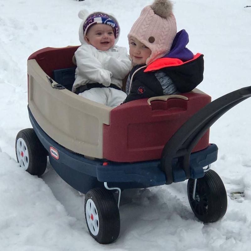 little tikes deluxe ride & relax wagon with umbrella & cooler