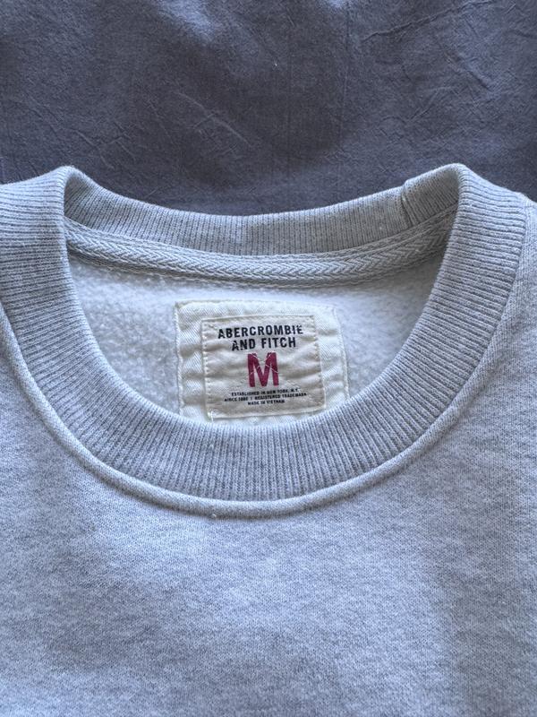 Men's Graphic Logo Crew Sweatshirt | Men's Clearance | Abercrombie.com