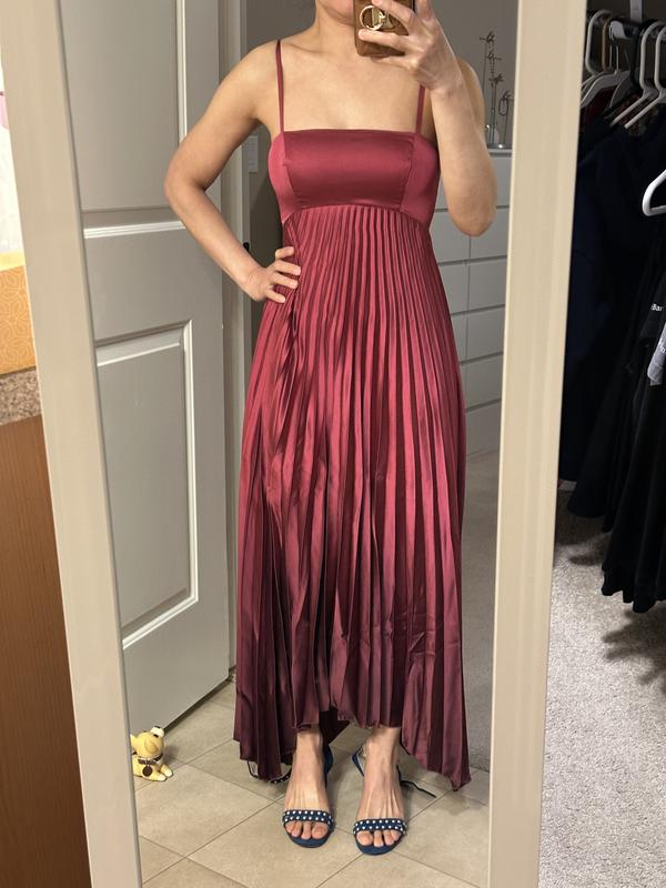 Women's The A&F Giselle Clasp-Back Pleated Midi Dress | Women's Clearance |  Abercrombie.com