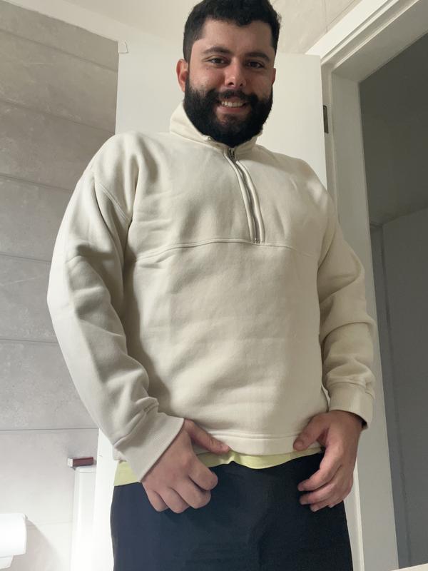 Men's Essential Half-Zip Sweatshirt