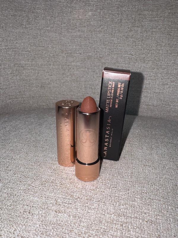 Customer photo for "The best Matte lipsticks"