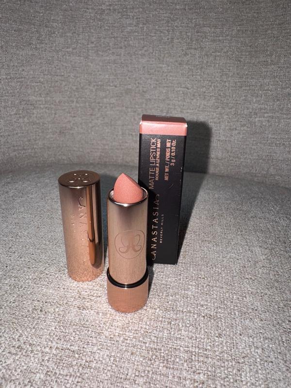 Customer photo for "The best Matte lipsticks"