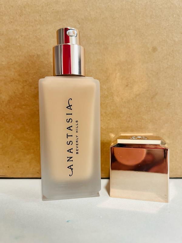 Customer carousel item 9.