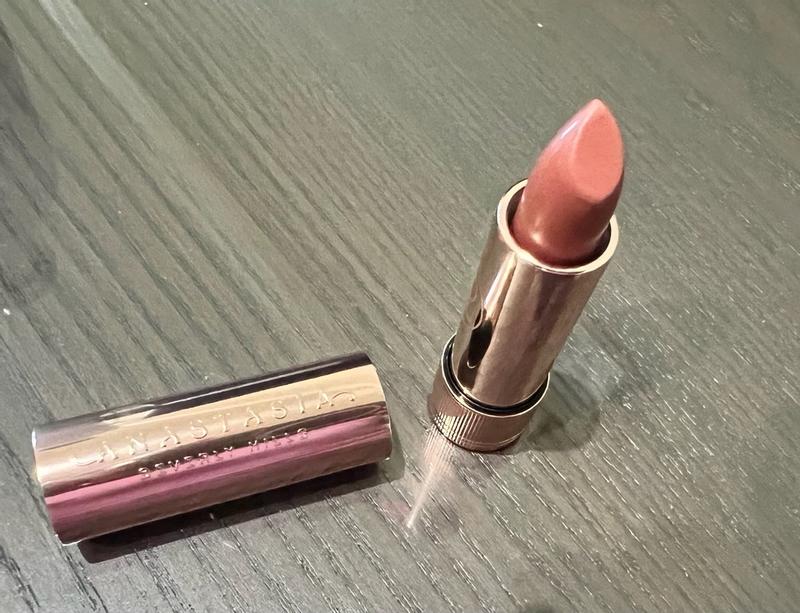 Customer photo for "Good lipstick"