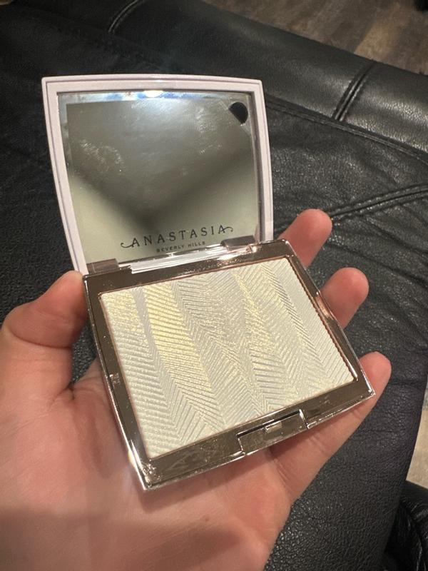 Review Thumbnail Image 0 300057345