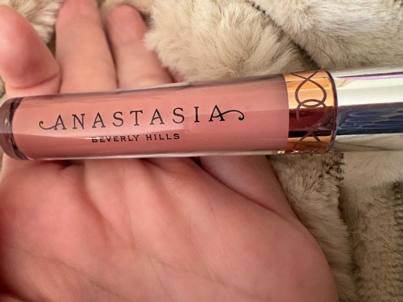 Customer photo for "Smooth liquid to matte finish, made for longevity"