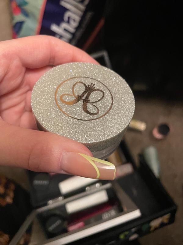 Customer photo for "My favorite highlighter!!"