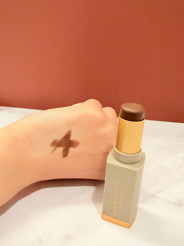 Customer carousel item 13.