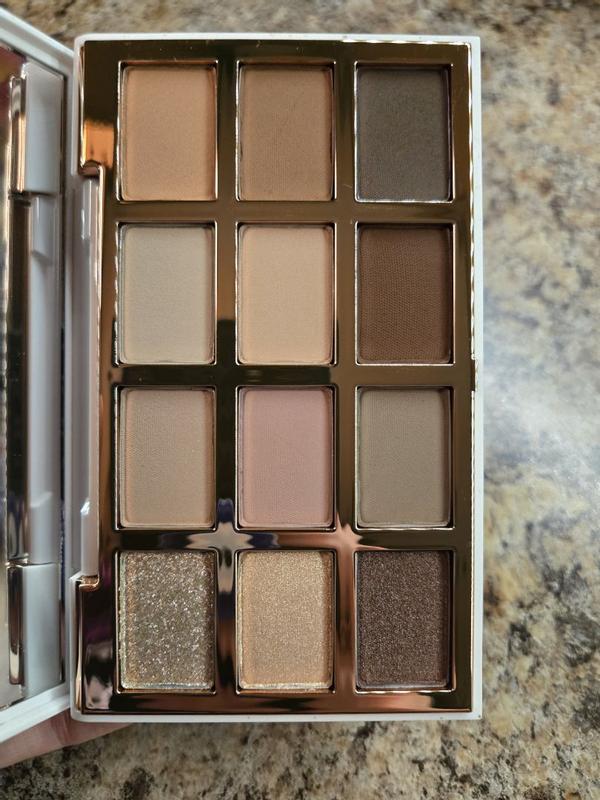 Customer photo for "Anastasia Beverly Hills Genesis Palette: Crease Free Wear and Stunning Glitter Payoff"