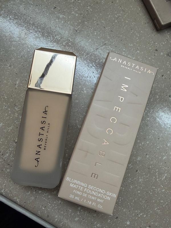 Customer carousel item 8.