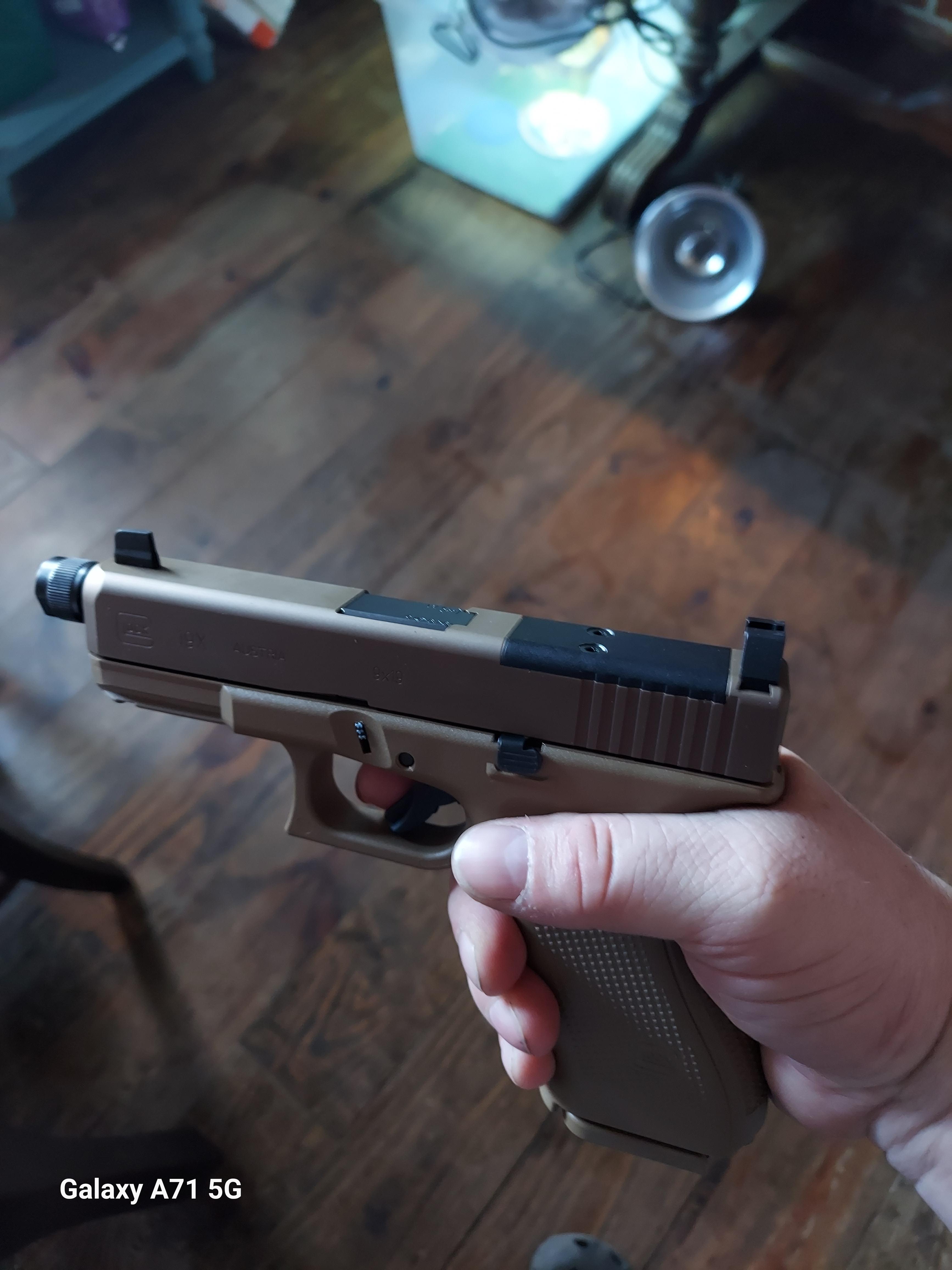 GLOCK 19x MOS 9mm Luger Double-Action Pistol | Academy