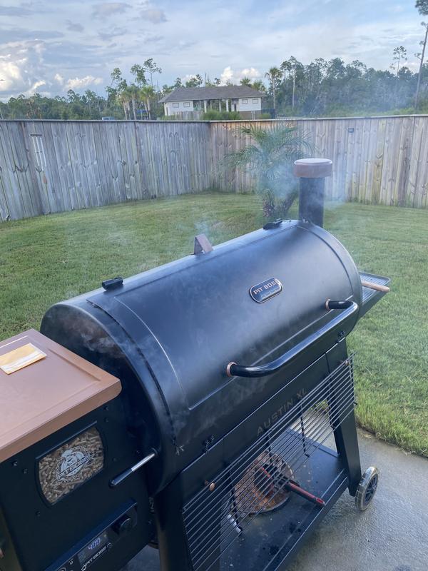 B&B 40 lb Championship Blend Pellet Grill Fuel Academy