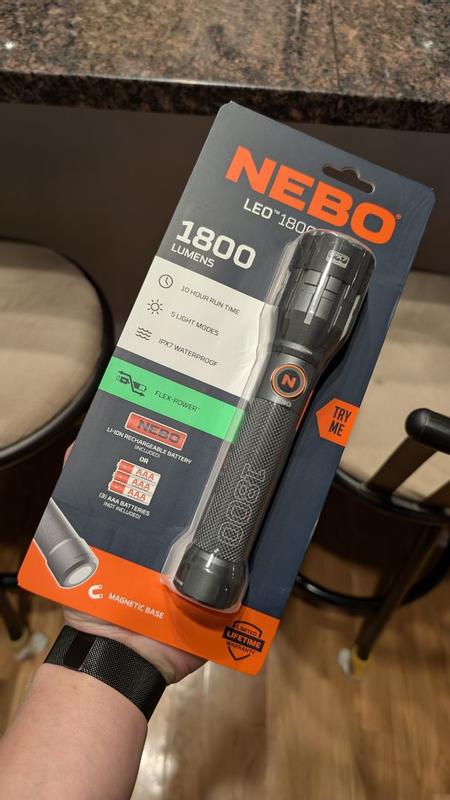 LEO 1800 Flex Flashlight