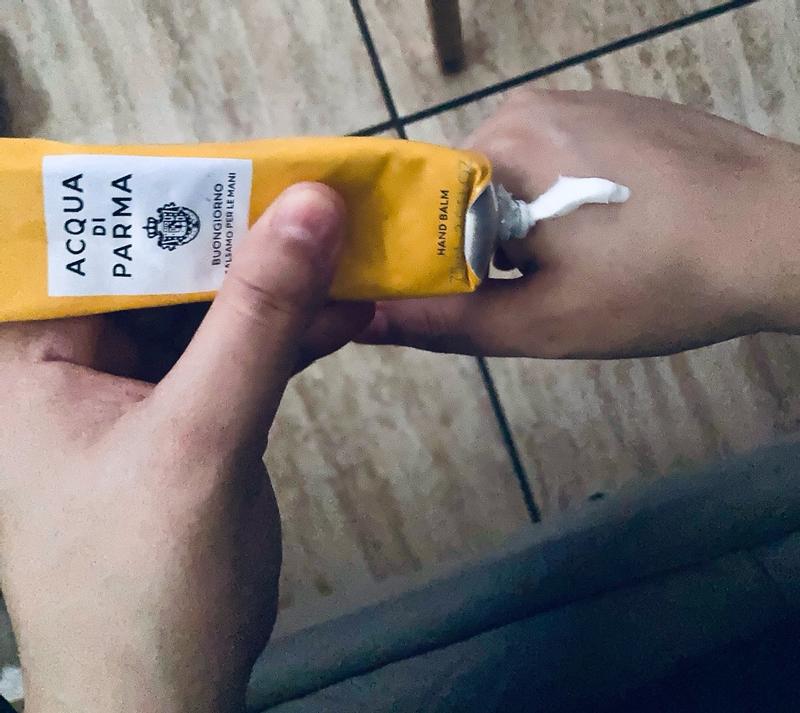 Customer carousel item 1.