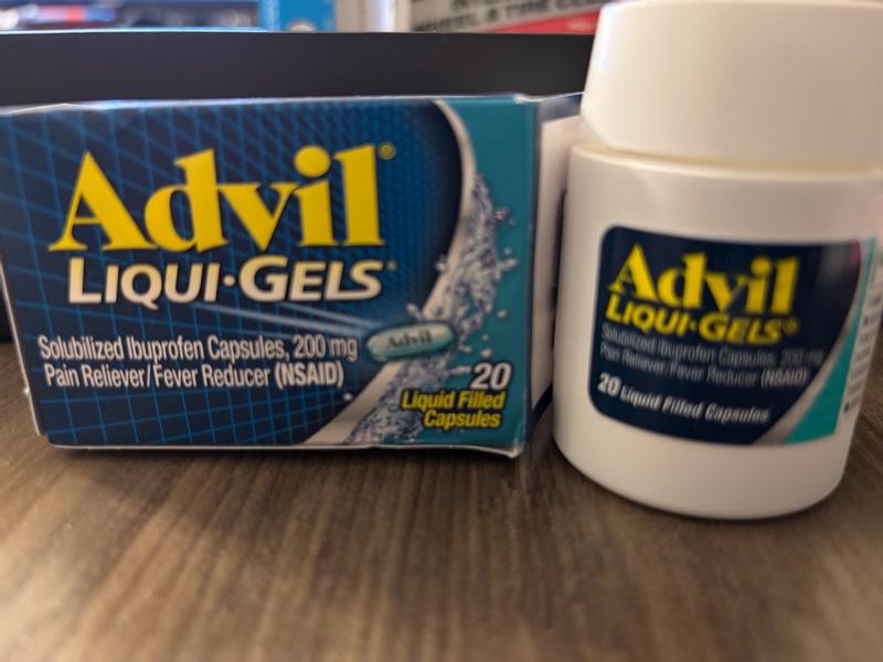 Advil Regular Strength Ibuprofen Pain Reliever Capsule (20-Count) in ...