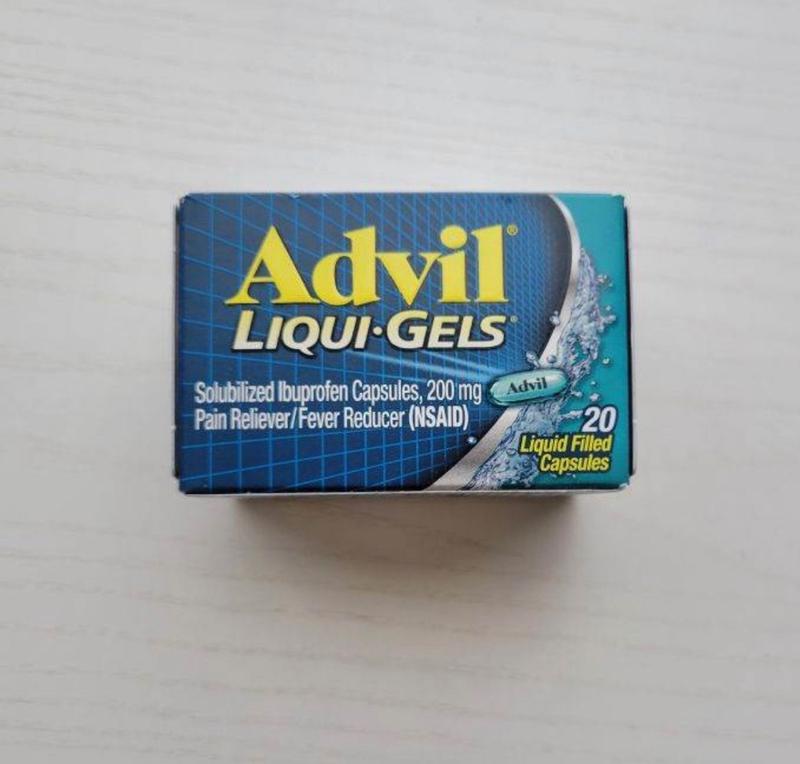 Advil Liqui-Gels Pain and Headache Reliever Ibuprofen, 200 Mg Liquid Filled  Capsules, 200 Count 
