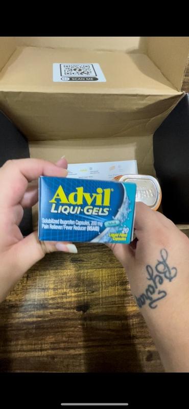 Advil Liqui-Gels minis (20 Count) Pain Reliever / Fever Reducer Liquid  Filled Capsule, 200mg Ibuprofen, Easy to Swallow, Temporary Pain Relief