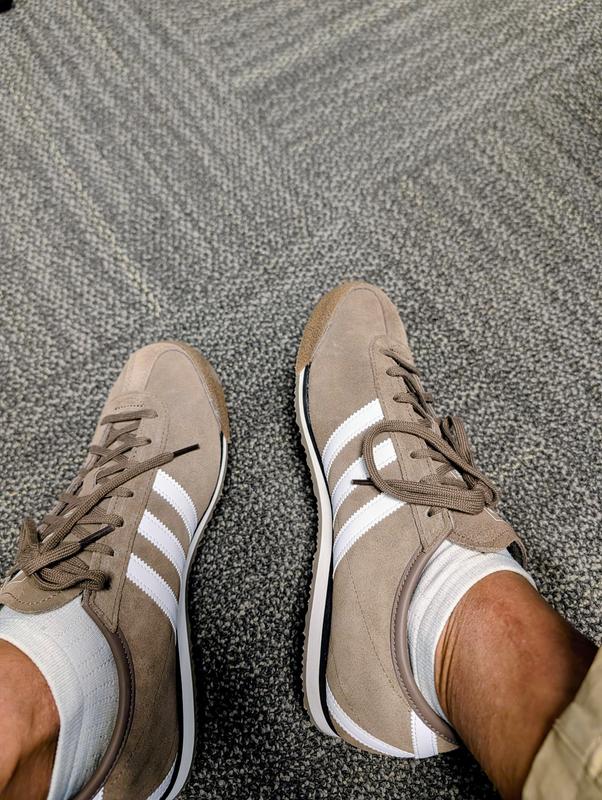 Customer photo for "Product is NOT what as advertised"